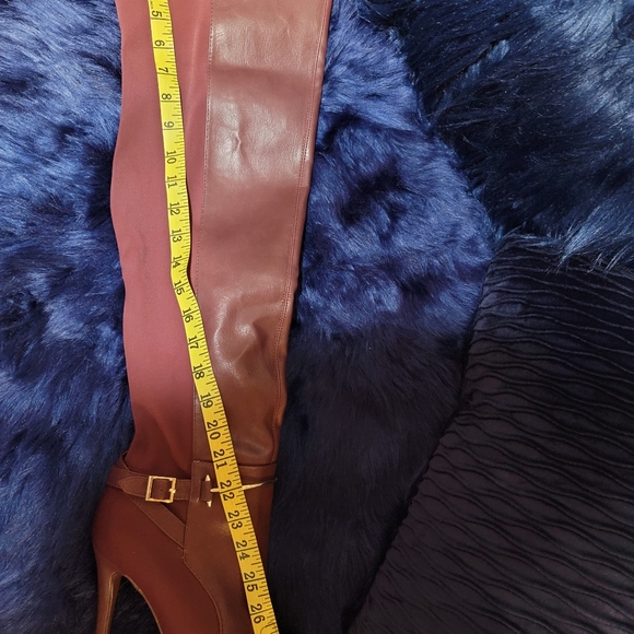 Ladies Burgandy High Fashionable Boots - Picture 15 of 16